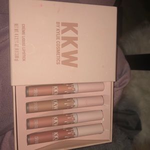 KKW by Kylie Cosmetic set